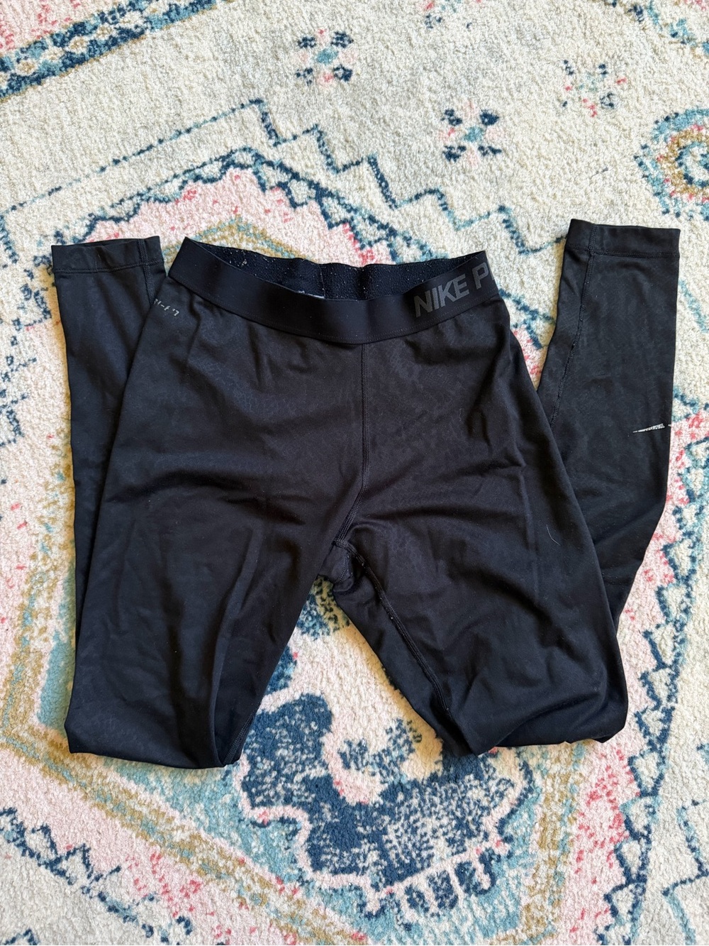 Nike Pro Black Women’s Leggings
